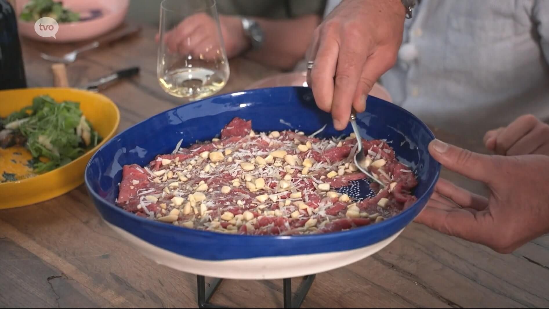 Smaakmakkers Italië - Carpaccio van Chianina rund met een salade van gegrilde courgette en venkel