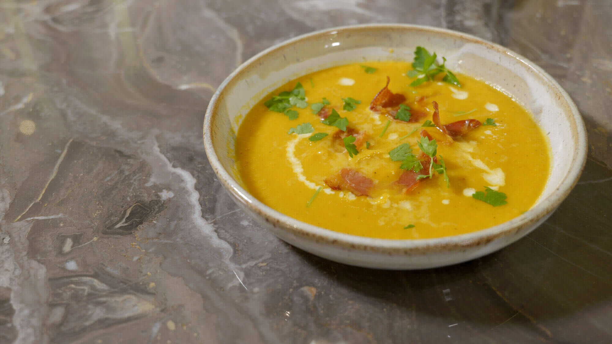 Koken met Bart - Soepje van geroosterde wintergroenten en coppakrokantjes